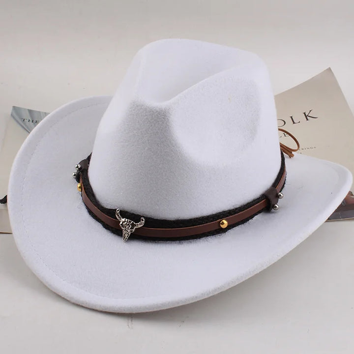 Western Cowboy Hat With Leather Band And Bull Head™ Retro Western Style – Timeless Western Flair with Bold Detail