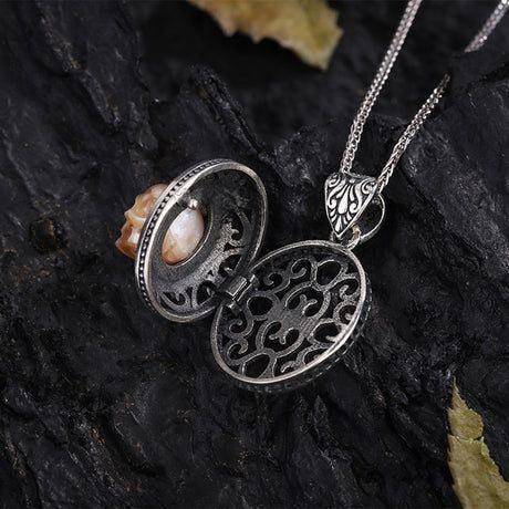 Pearl Skull Queen's Pillbox Locket Necklace™ Skull Accessories – Hollow-Carved Elegance with a Secret Within