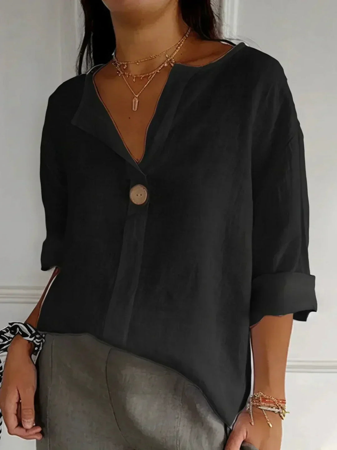 Jessa WBC| Relaxed V-Neck Blouse