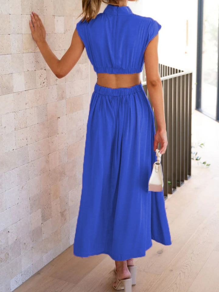 Gersinde - Elegant Sleeveless Dress with Cutout and Stand-Up Collar for Women