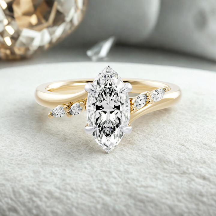 Velvet Crown Ring™ Luxury Ring – Golden Radiance, Timeless Beauty