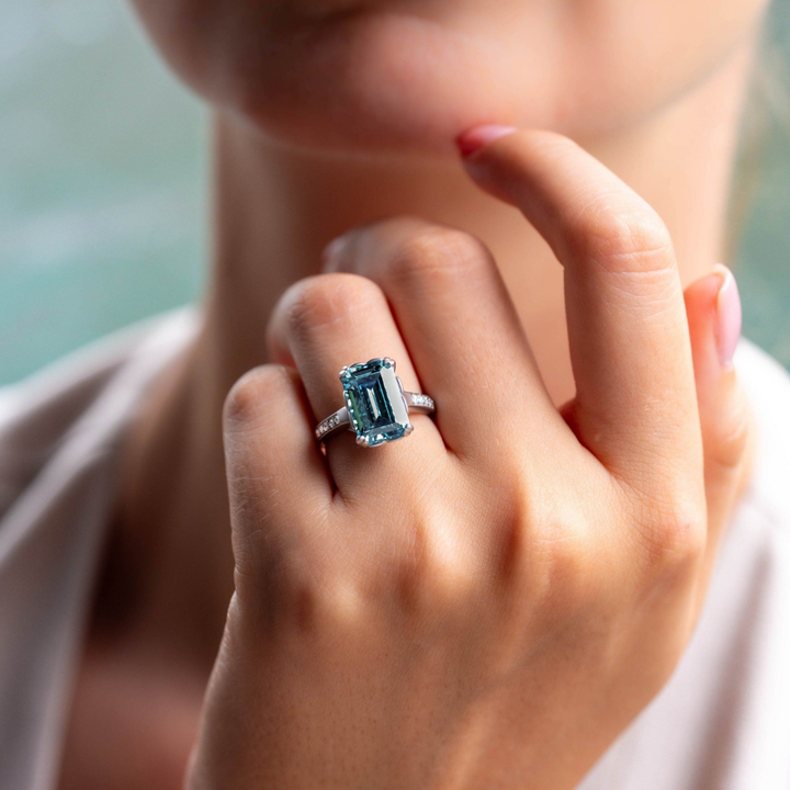 Mystic Bloom Ring™ Colored Gem Stone – The Envy of Even the Finest Diamonds