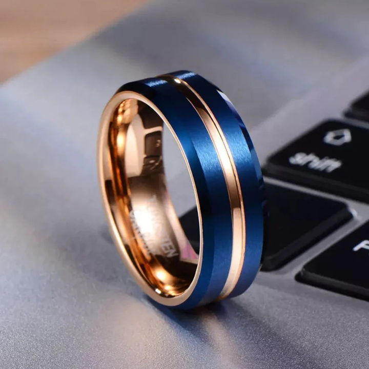 Caelum™ Men Rings – Deep Blue Brilliance. Refined in Rose Gold.