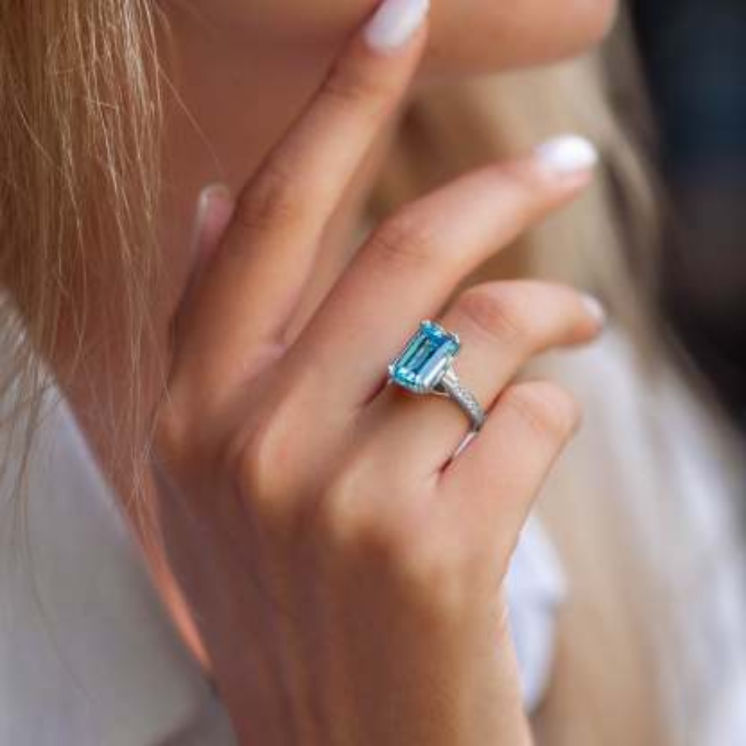 Dream Shore Ring™ Colored Gem Stone – Tranquil Brilliance in a Bold Aquamarine Cut