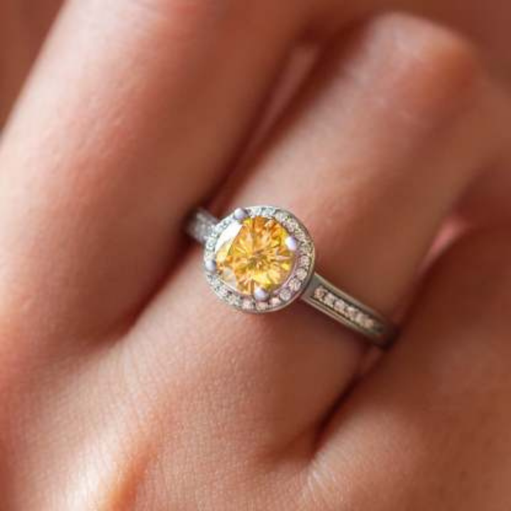 Sunkissed Glow Ring™ Colored Gem Stone – Golden Light in a Classic Halo Design