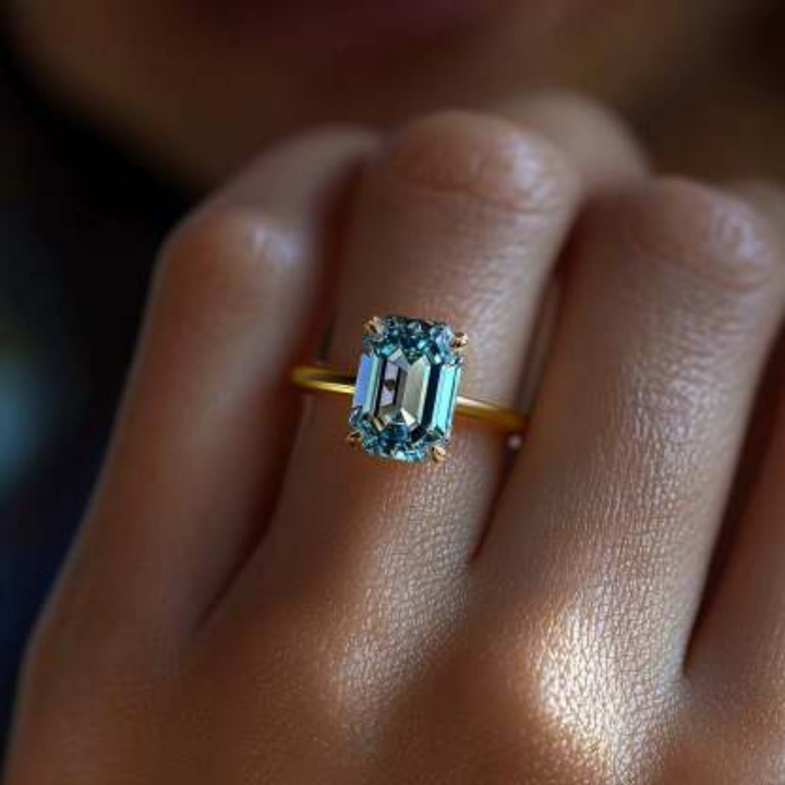 Echo Light Ring™ Luxury Ring – 1 Carat Moissanite in Sleek Gold Setting