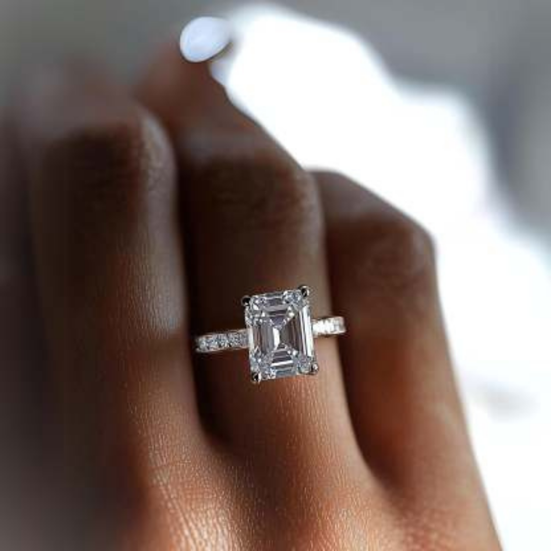 Midnight Beam Ring™ Colored Gem Stone – Crisp Brilliance in a Sleek Silhouette