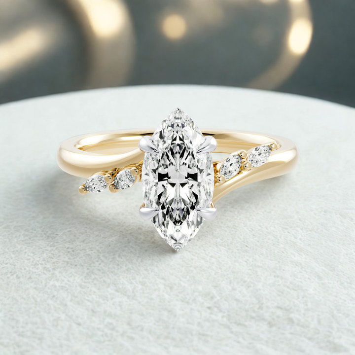 Velvet Crown Ring™ Luxury Ring – Golden Radiance, Timeless Beauty