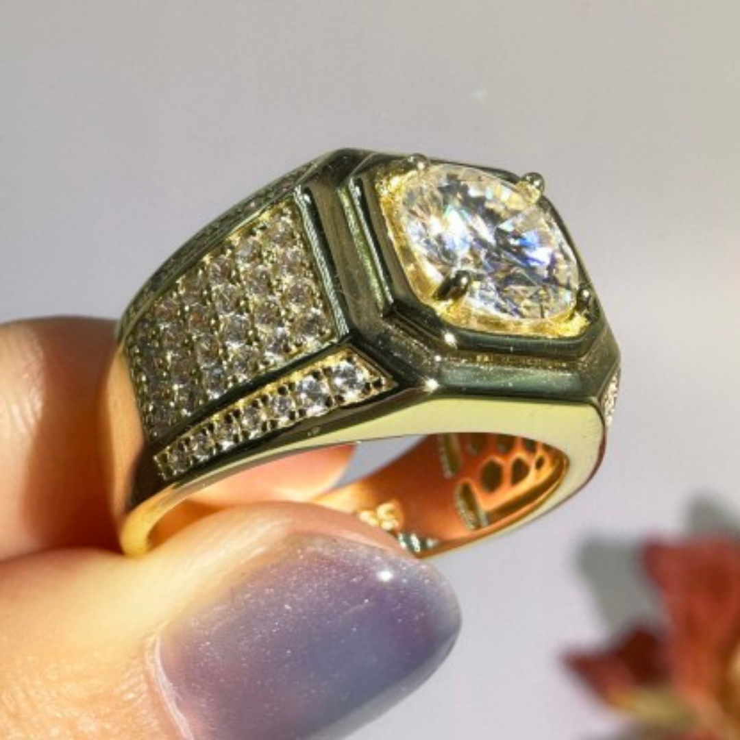 Solar Veil Ring™ Luxury Ring – Bold Elegance in Every Detail