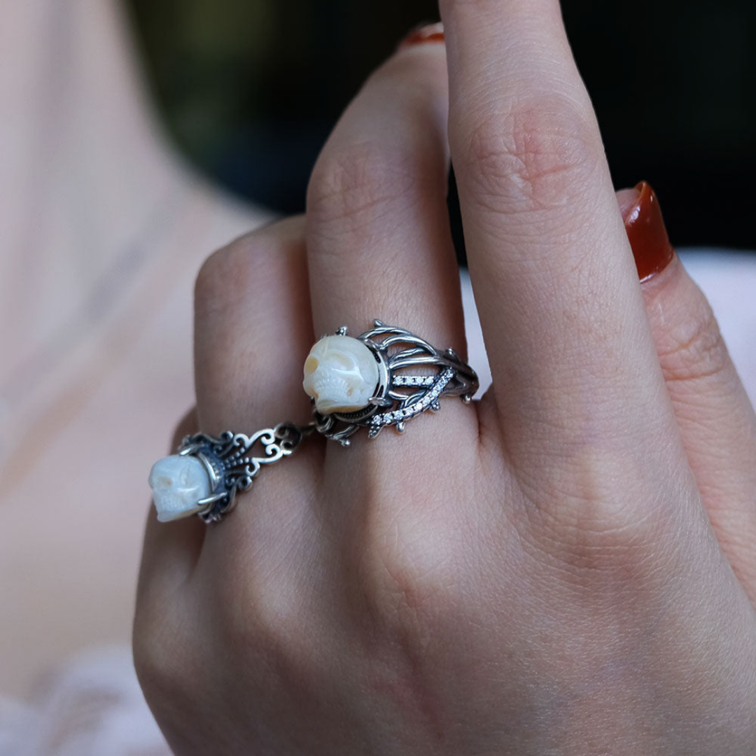 Gothic Pearl Skull Vine Branches Twist Inlaid Ring™ Skull Accessories  – Symbolic Strength Wrapped in Elegance
