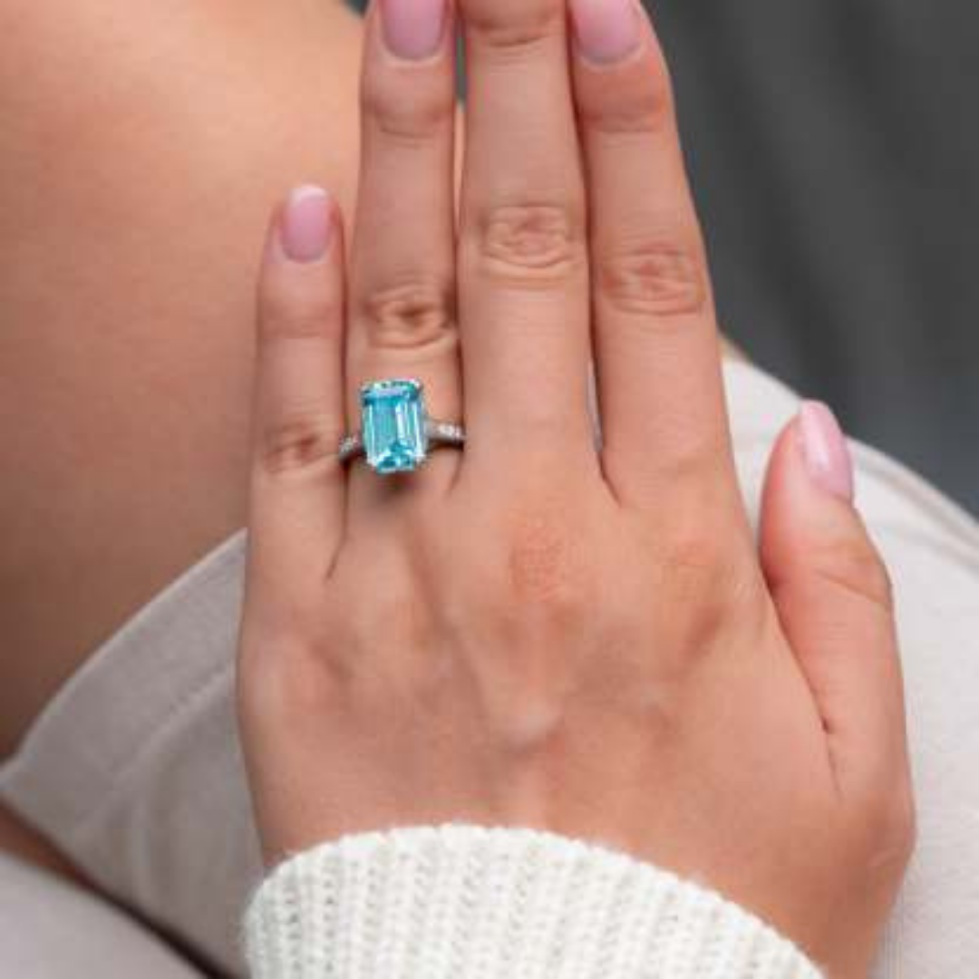 Dream Shore Ring™ Colored Gem Stone – Tranquil Brilliance in a Bold Aquamarine Cut