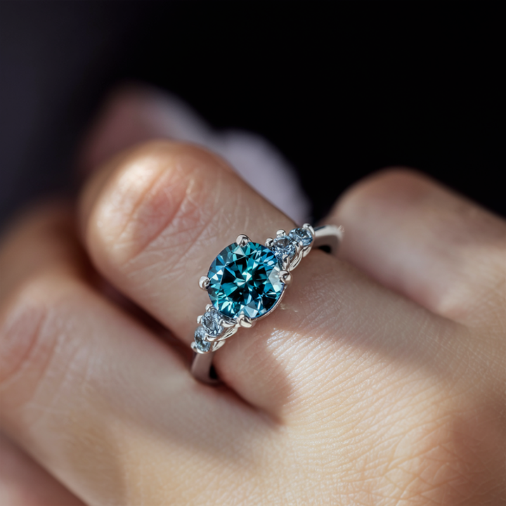 Seraph Glow Ring™ Luxury Ring – 1 Carat Moissanite in Sleek Sterling Silver
