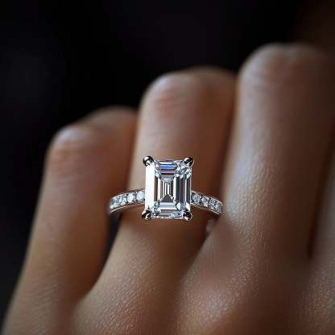 Midnight Beam Ring™ Colored Gem Stone – Crisp Brilliance in a Sleek Silhouette