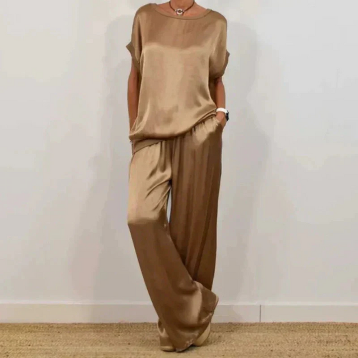 Catalina™ – Elegant Two-Piece Suit
