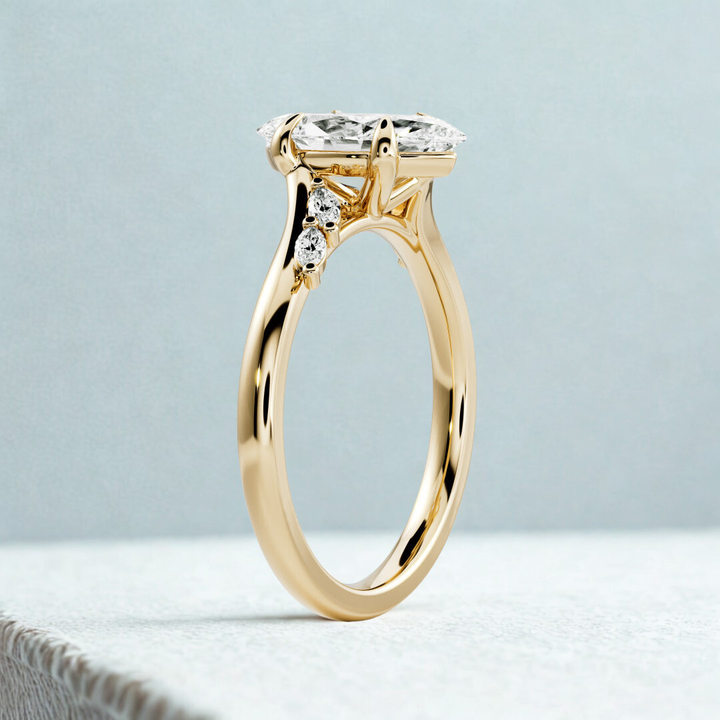 Velvet Crown Ring™ Luxury Ring – Golden Radiance, Timeless Beauty