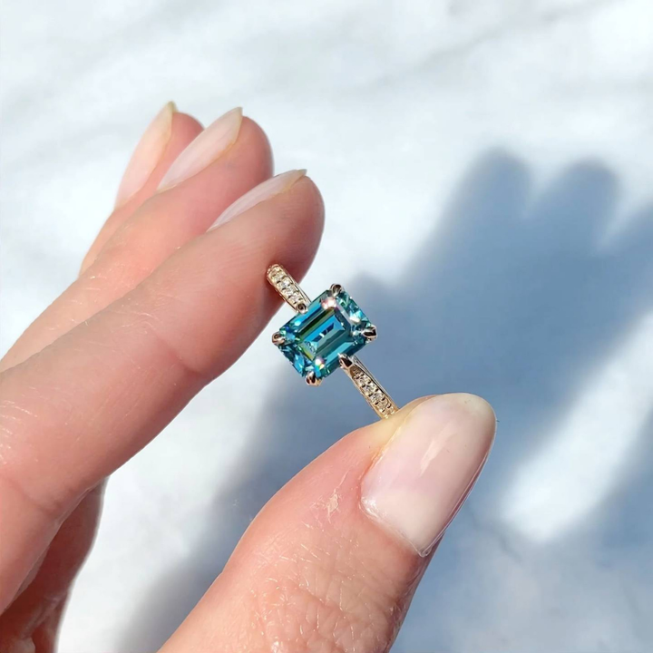 Lagoon Glow Ring™ Luxury Ring – Refined Depth in Teal Light