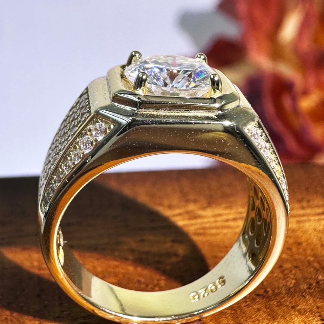 Solar Veil Ring™ Luxury Ring – Bold Elegance in Every Detail