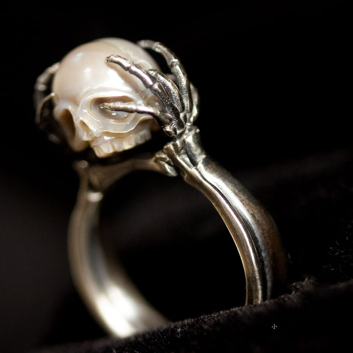 Be A Thinker Grey Pearl Cranium Ring™ Skull Accessories – A Symbol of Reflection and Depth