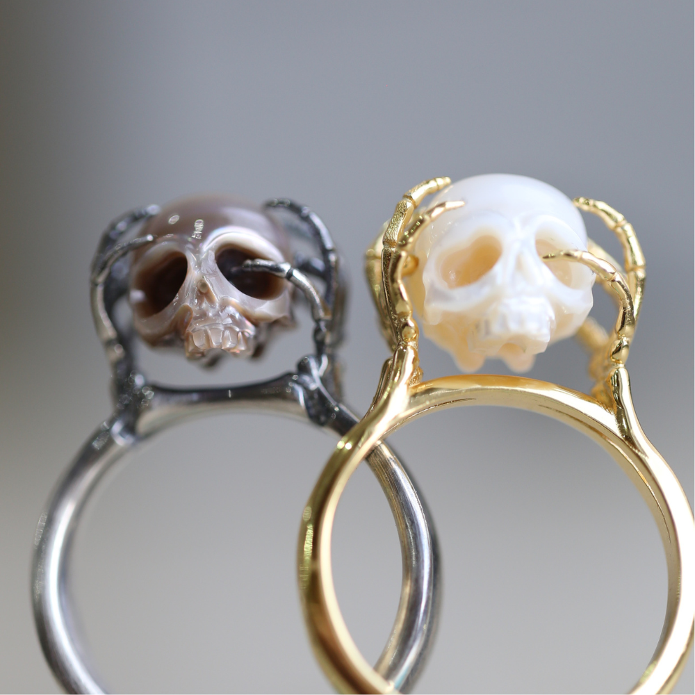 Be A Thinker Grey Pearl Cranium Ring™ Skull Accessories – A Symbol of Reflection and Depth