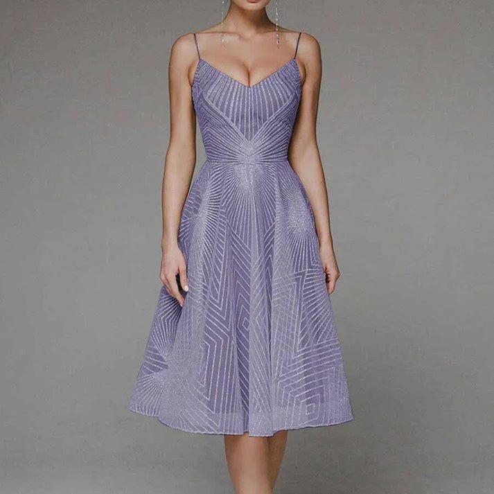 Hilda® NDC | Elegant Dress with Open Back
