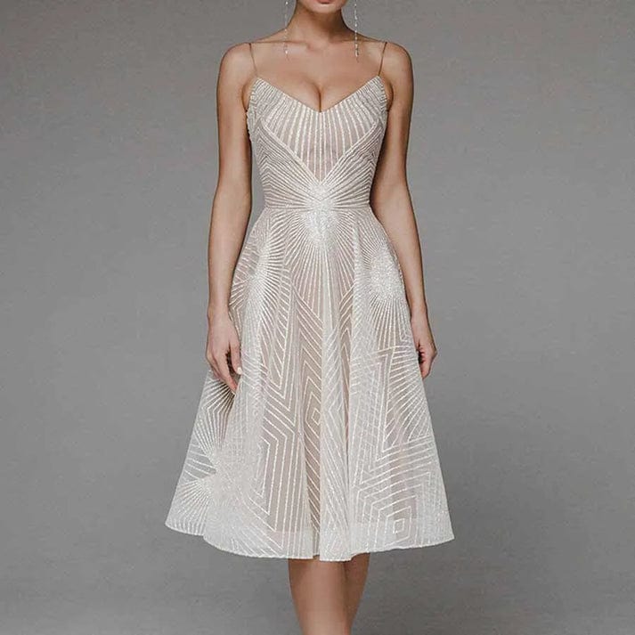 Hilda® NDC | Elegant Dress with Open Back