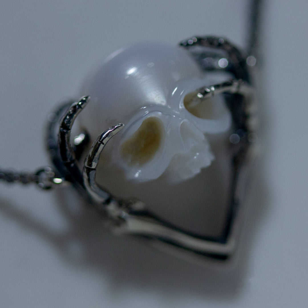 Hands on Head Skull Cranium Necklace™ Skull Accessories – Bold Gothic Expression with Emotional Depth