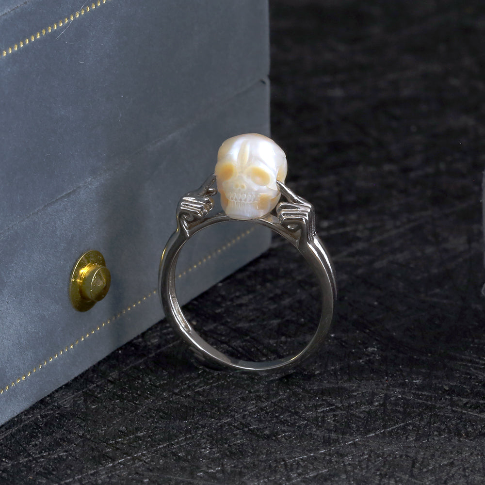Hear No Evil Pearl Skull Ring™ Skull Accessories  – A Symbol of Inner Silence