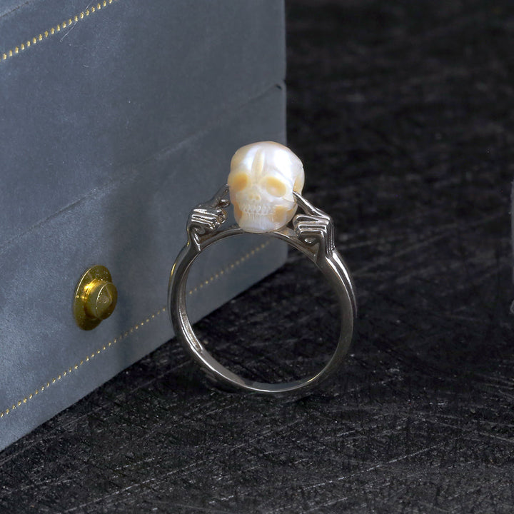 Hear No Evil Pearl Skull Ring™ Skull Accessories  – A Symbol of Inner Silence