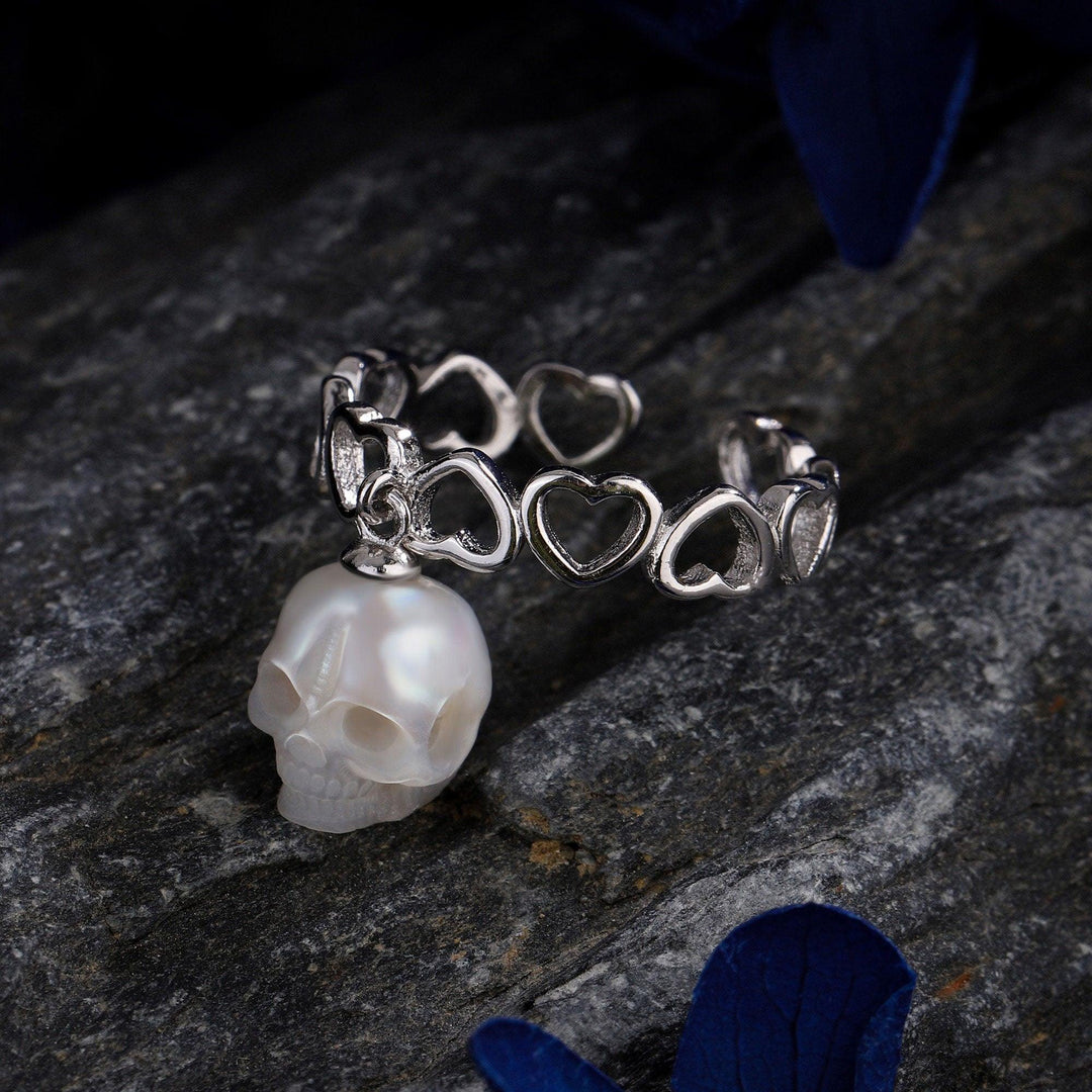 Heart-shaped Band Pearl Skull Ring™ Skull Accessories  – Gothic Elegance with Romantic Edge