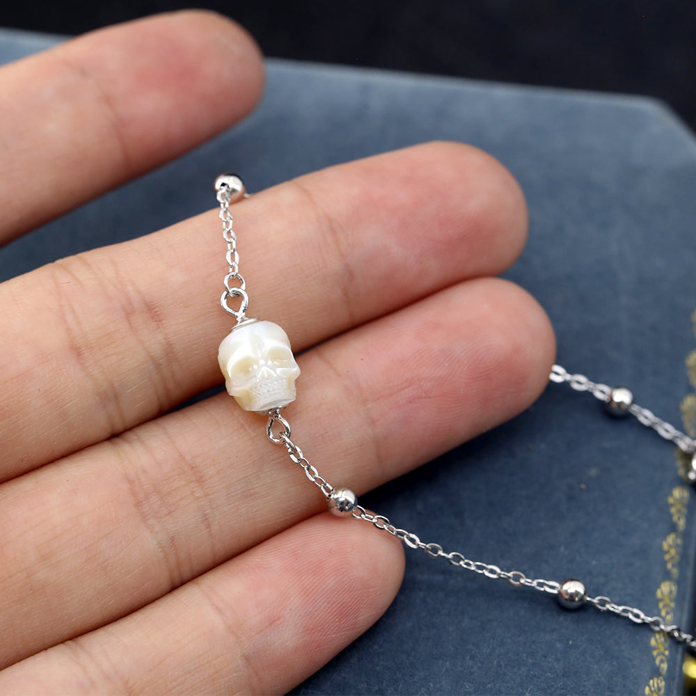 Minimalist Pearl Skull Chain Bracelet™ Skull Accessories – Timeless Elegance with an Edgy Twist