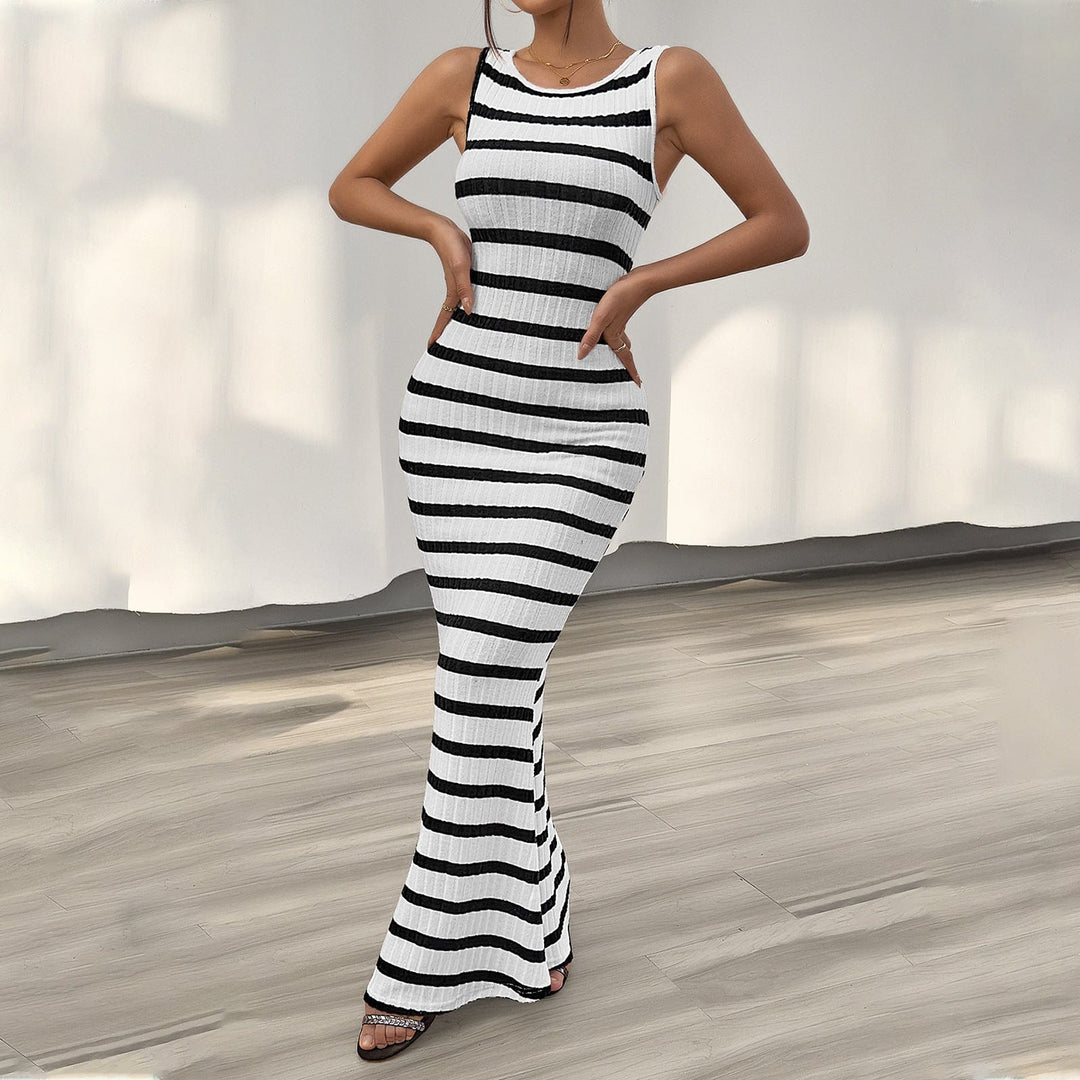 Trude®️ | Narrow Striped Dress
