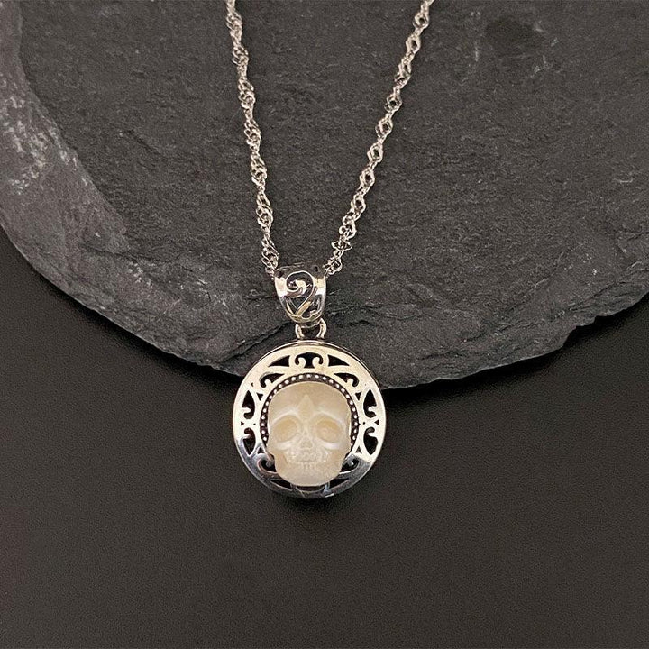 Pearl Skull Queen's Pillbox Locket Necklace™ Skull Accessories – Hollow-Carved Elegance with a Secret Within