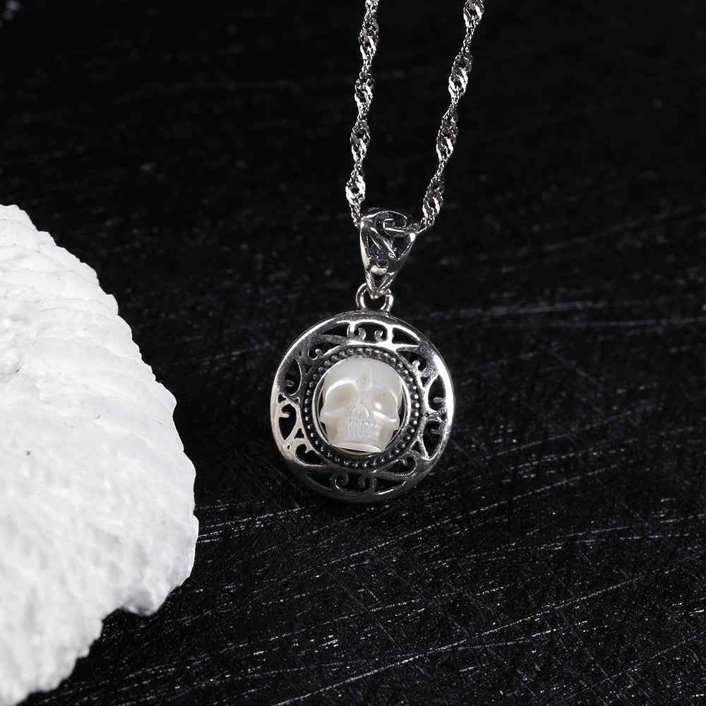 Pearl Skull Queen's Pillbox Locket Necklace™ Skull Accessories – Hollow-Carved Elegance with a Secret Within