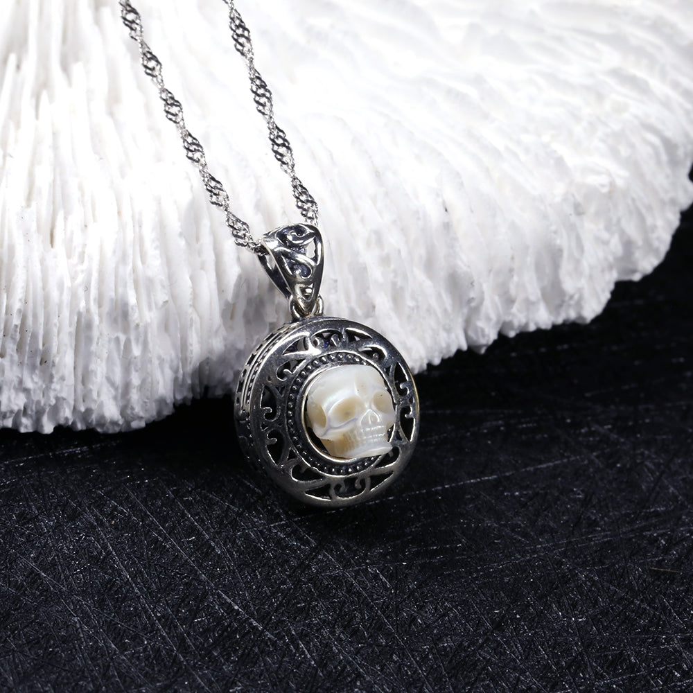 Pearl Skull Queen's Pillbox Locket Necklace™ Skull Accessories – Hollow-Carved Elegance with a Secret Within