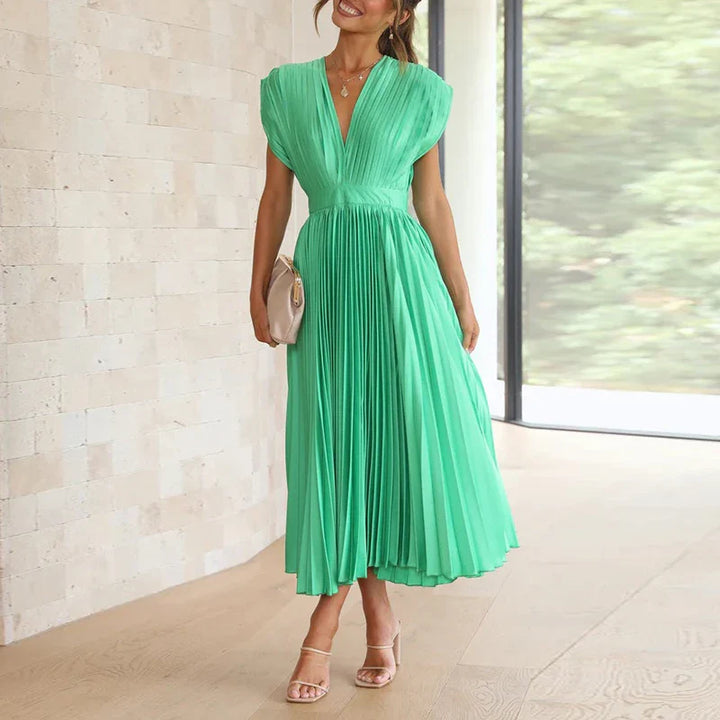 Heather– New Women's Dress with Pleats, Zipper, and Sleeveless Design