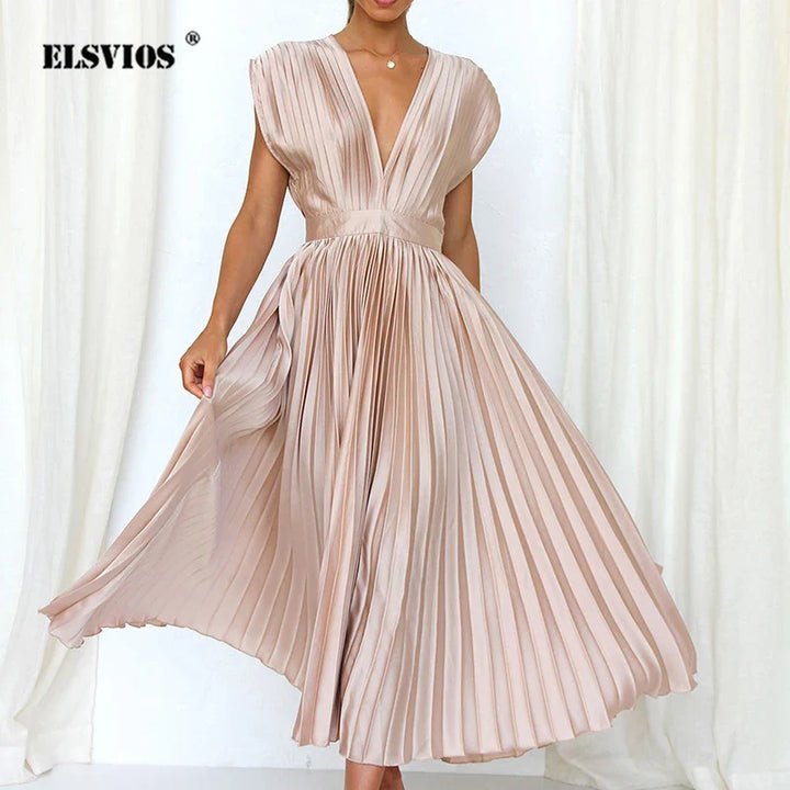 Heather– New Women's Dress with Pleats, Zipper, and Sleeveless Design
