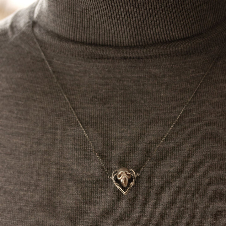 Screaming Soul Hand-Carved Pearl Necklace™ Skull Accessories – A Haunting Expression of Emotion
