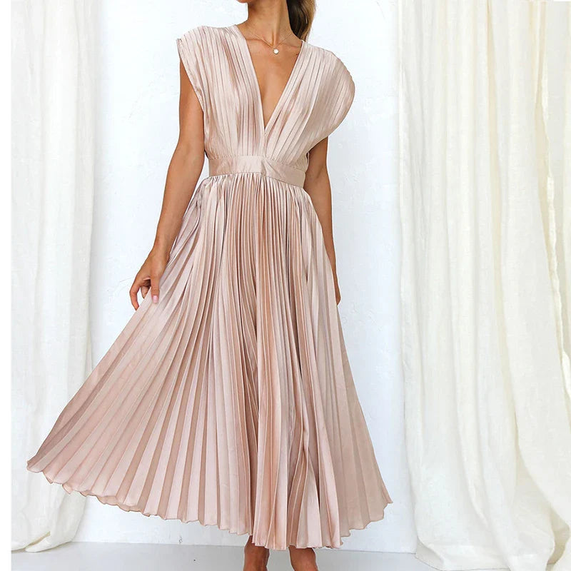 Heather– New Women's Dress with Pleats, Zipper, and Sleeveless Design