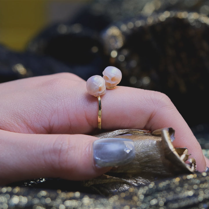Toi et Moi Two Stone Pearl Skull Ring™ Skull Accessories  – A Bold Twist on Romantic Symbolism