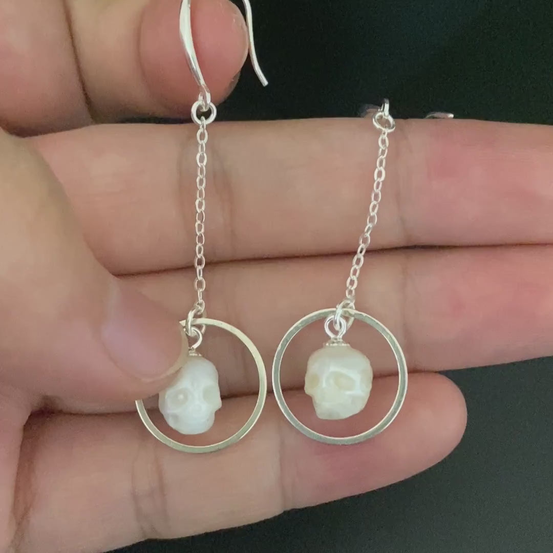 Geometric Pearl Skull Dangle Earrings™ Skull Accessories – Modern Elegance with a Rebellious Edge