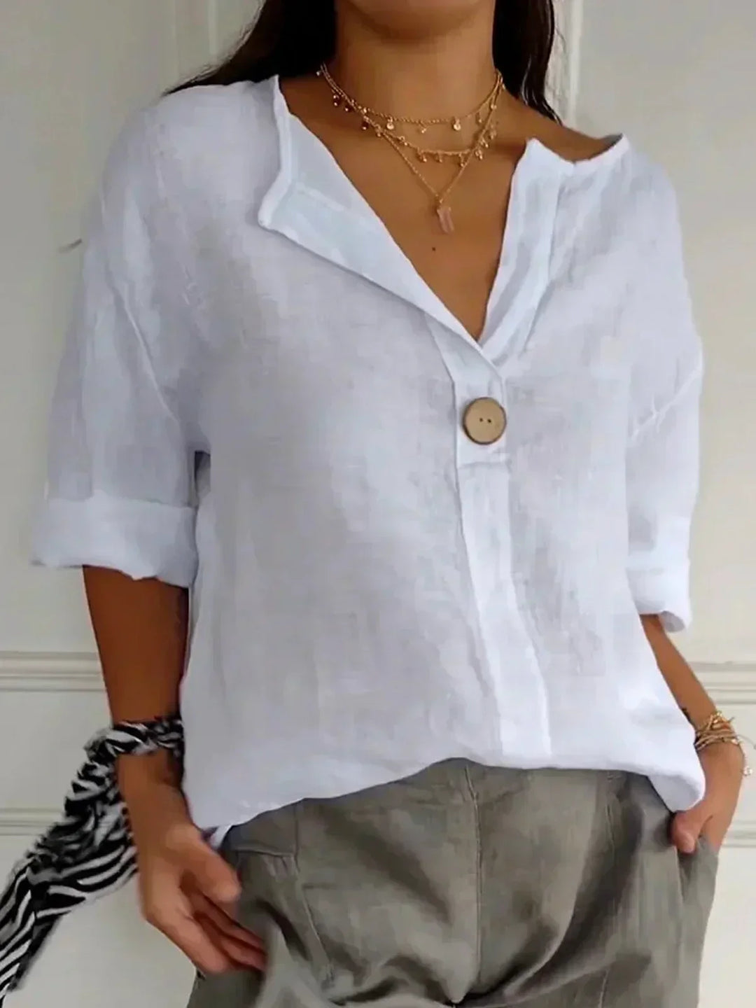Jessa WBC| Relaxed V-Neck Blouse