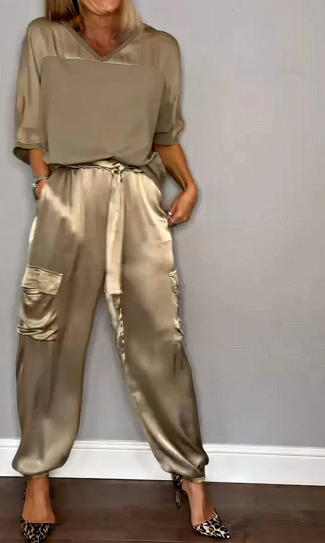 Amelia™ - Chic Two-Piece Set Blouse and Cargo Pants