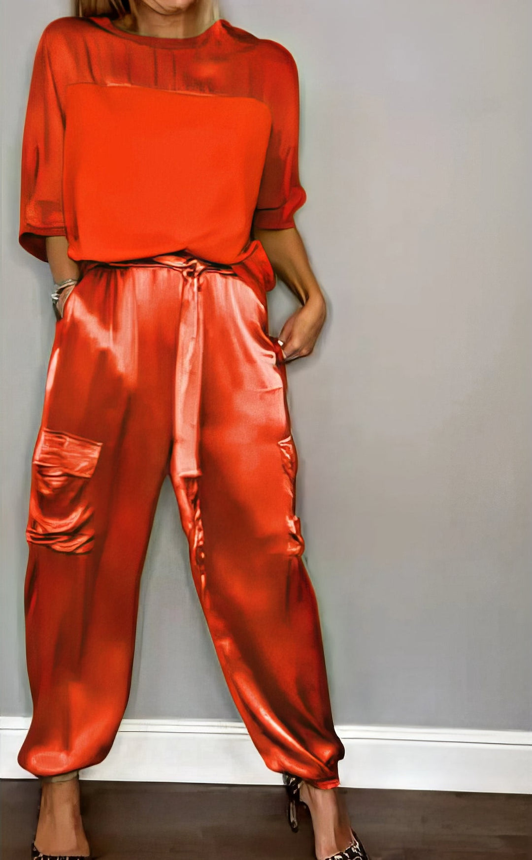 Amelia™ - Chic Two-Piece Set Blouse and Cargo Pants